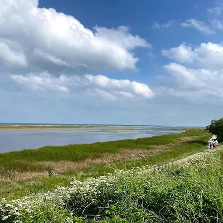 Unique Coastal Retreat - By Traum Дом отдыха Hadsund